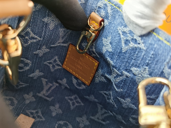 ルイヴィトンバッグ角部分ディテール